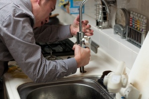 Handyman Hacks: 4 Plumbing Fixes You Can Do Yourself