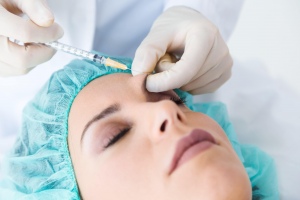 Feel Refreshed and Look Youthful With The Right Cosmetic Injections